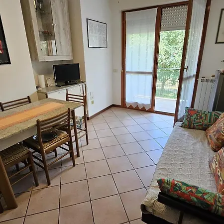 Apartament Villaggio Tirreno 02 *